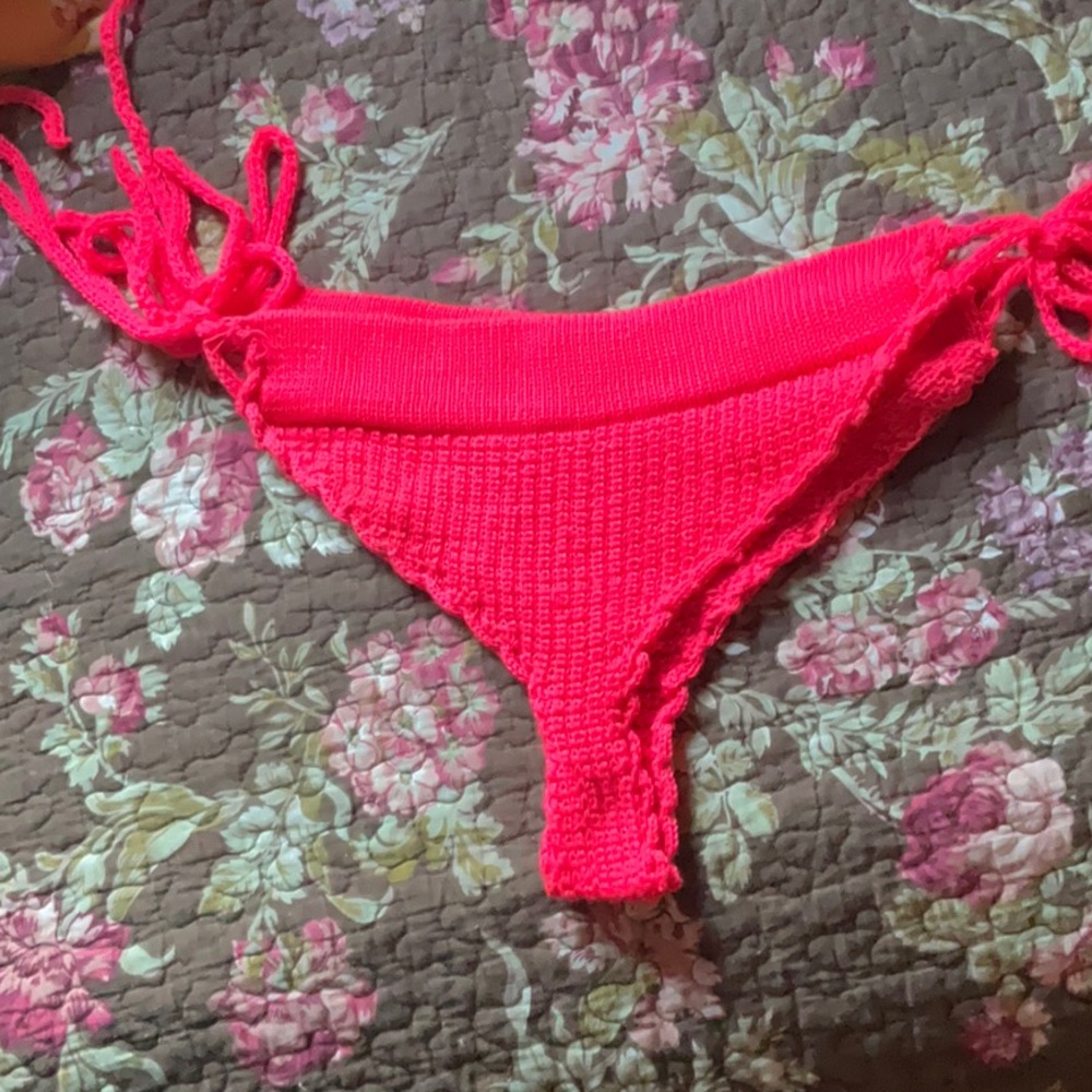 Knitted thong